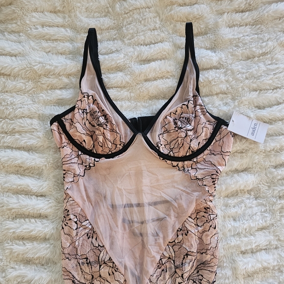 Auden Pink and Black Lace Chemise - Picture 2 of 8